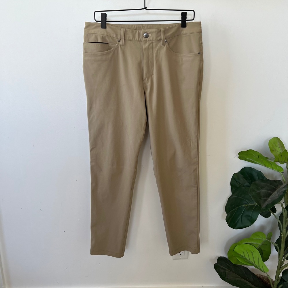 Lululemon ABC Pant Slim Warpstreme Tan Khaki Mens 31 LM5ASDS